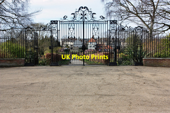 Photo 6"x4" Gateway to Rowntree Park York\/SE5951 c2009