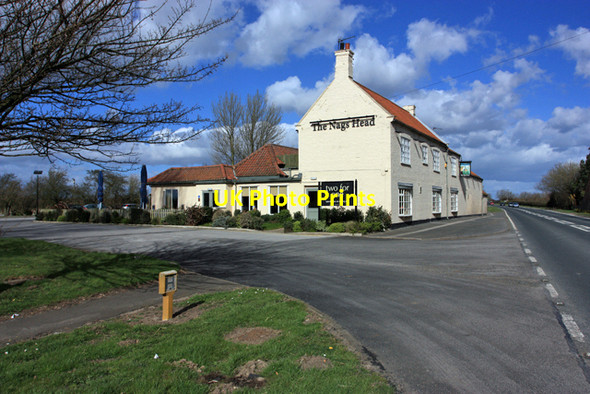 Photo 6"x4" The Nag's Head, Routh Routh c2009 P1