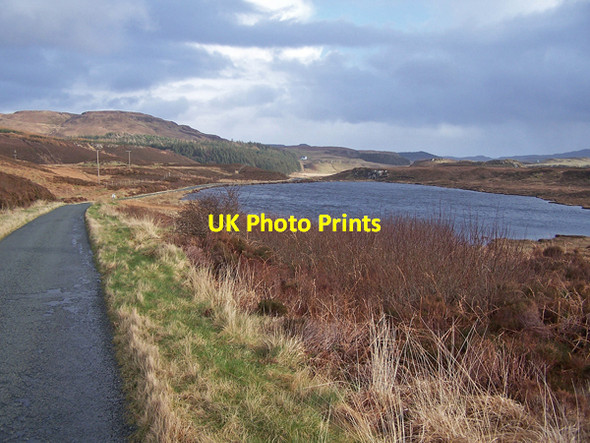 Photo 6"x4" Loch Corlarach Claigan\/NG2353 c2009