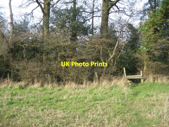 Photo 6"x4" Here is the footpath Church End\/SU6756 c2009