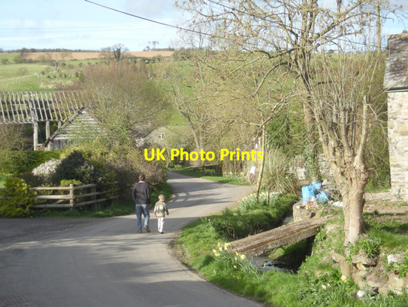 Photo 6"x4" Strolling through Clunton Clunton c2009