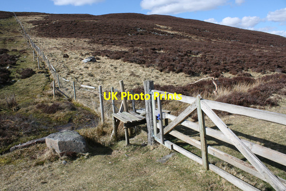 Photo 6"x4" March fence Eil c2009