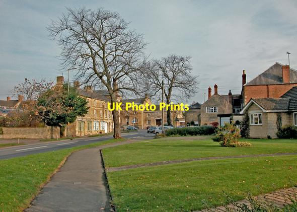 Photo 6"x4" Bourton Road Moreton-in-Marsh c2004