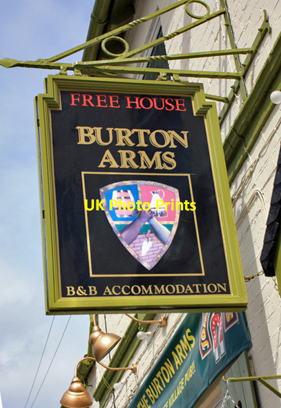 Photo 6"x4" The Burton Arms, Pub Sign Burton Fleming c2009