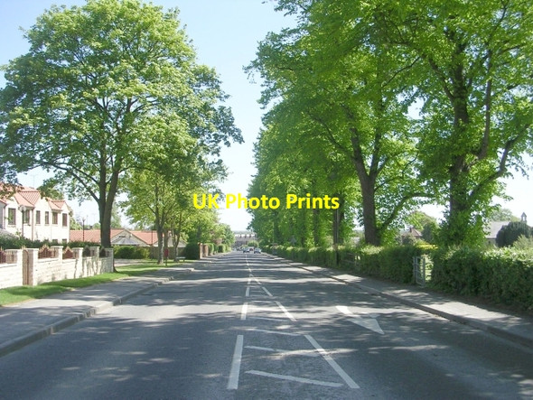 Photo 6"x4" Leeds Road - viewed from Station Road Tadcaster c2009