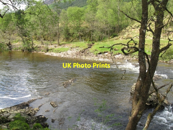 Photo 6"x4" River Orchy with footbridge on path on Northern bank Bridge of Orchy c2009