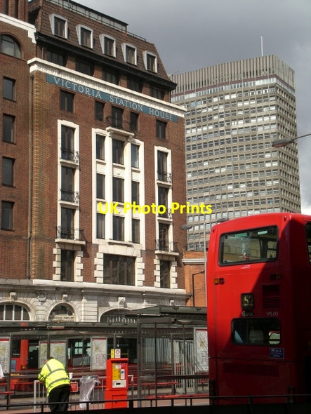 Photo 6"x4" Victoria Station House, Victoria Railway Station SW1 Westminster c2009