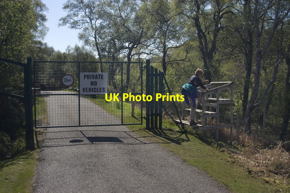 Photo 6"x4" Gate on road to Kernsary Pool Crofts c2009