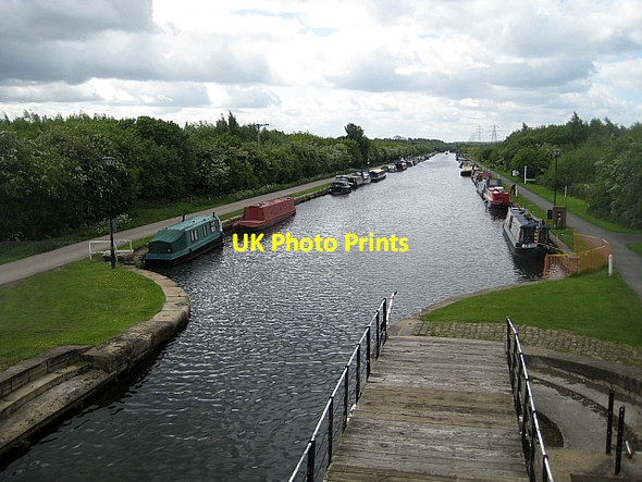 Photo 6"x4" Stanley Ferry moorings Wakefield\/SE3320 c2009