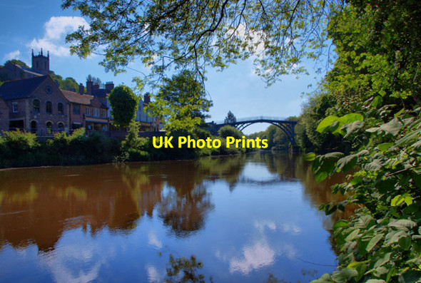 Photo 6"x4" Ironbridge and The Iron Bridge Ironbridge c2009