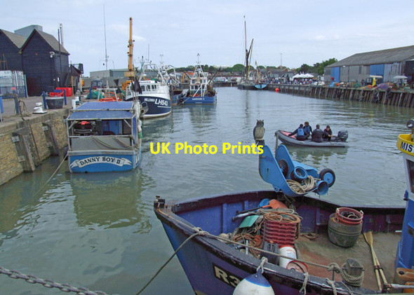 Photo 6"x4" Whitstable Harbour Whitstable c2009