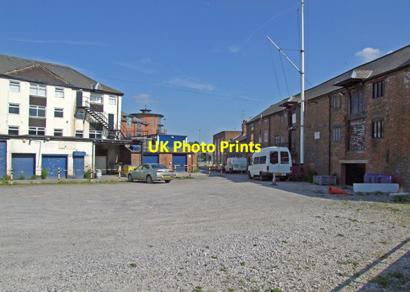 Photo 6"x4" Crane Wharf Chester c2009