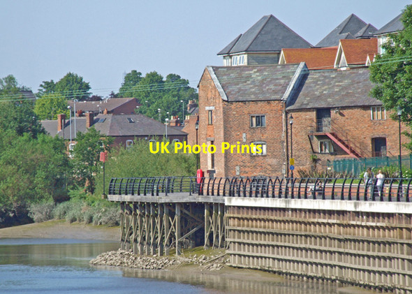 Photo 6"x4" Riverside promenade Chester c2009