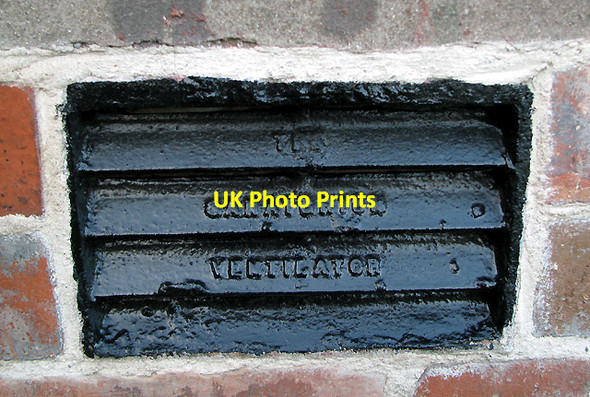 Photo 6"x4" Ventilation grill, Bangor Library Bangor\/J5081 c2009