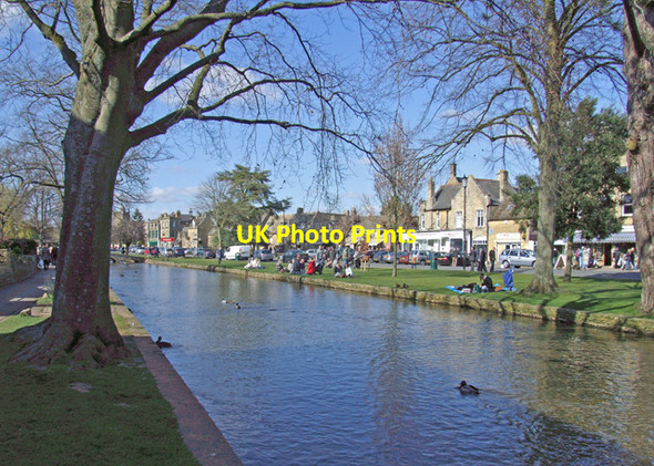 Photo 6"x4" River Windrush Bourton-on-the-Water c2009 P5