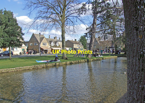 Photo 6"x4" River Windrush Bourton-on-the-Water c2009 P6