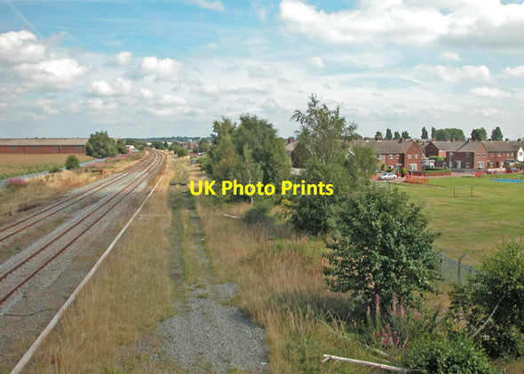 Photo 6"x4" Railway Line Saltney Ferry Saltney c2005 P1