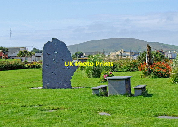 Photo 6"x4" Approach to Portmagee Portmagee c2008