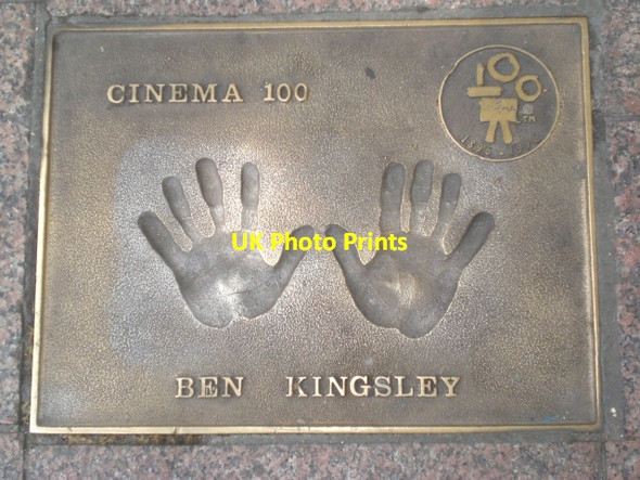 Photo 6"x4" Ben Kingsley handprints at Leicester Square WC2 Westminster c2009
