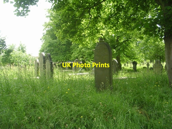 Photo 6"x4" Holy Trinity Graveyard - Park House Road Low Moor\/SE1528 c2009