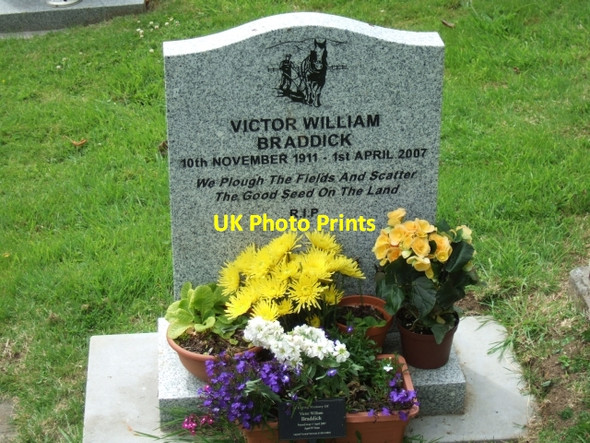 Photo 6"x4" A gravestone in Luppitt churchyard Luppitt c2009