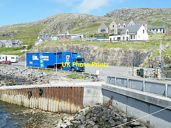 Photo 6"x4" The Screen Machine: Take Two Castlebay\/B\u00e0gh a' Chaisteil c2009