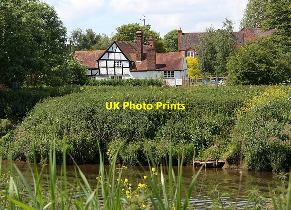 Photo 6"x4" Timber-framed cottage in Quay Lane Church End\/SO8341 c2009