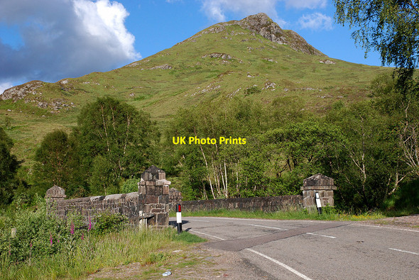 Photo 6"x4" The bridge over the Allt Gleann a' Chaolais Caolasnacon c2009