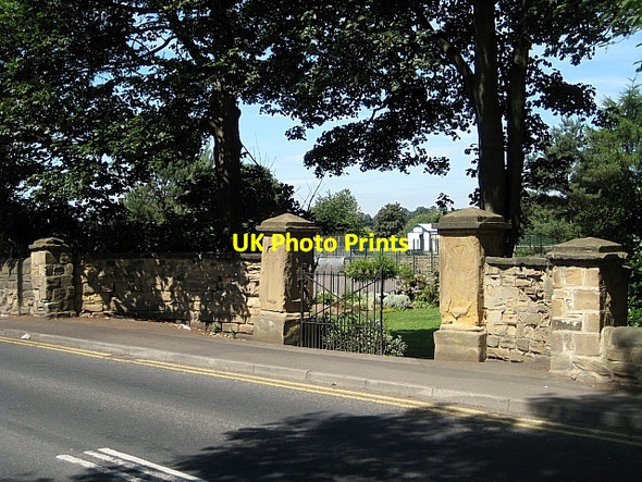 Photo 6"x4" Springhead Park pedestrian entrance Rothwell\/SE3428 c2009