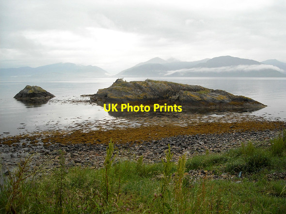 Photo 6"x4" Rocks in Loch Linnhe Onich c2009