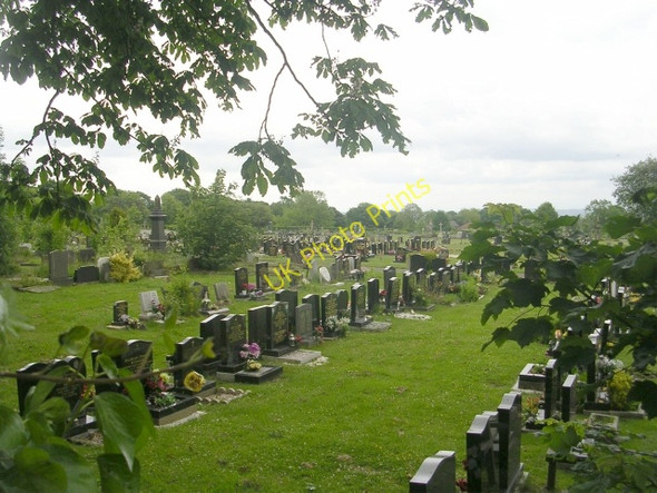 Photo 6"x4" North Bierley Cemetery - Royds Hall Lane Buttershaw c2009