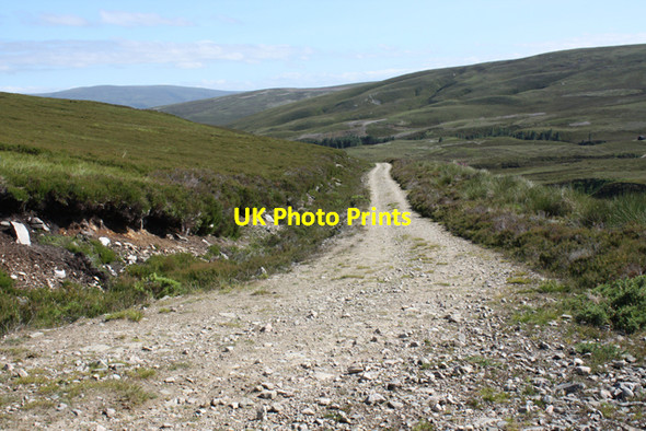 Photo 6"x4" Track descending into Glen Tulchan Carn na h-Eige c2009