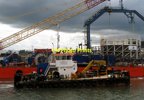 Photo 6"x4" Multicat 'Maggie M' at Belfast Belfast c2009