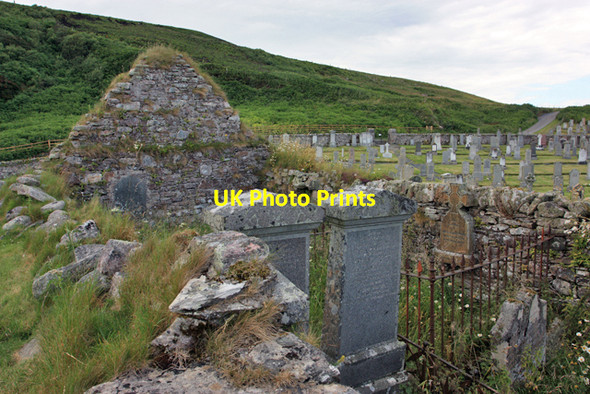 Photo 6"x4" Ruined chapel and the old cemetery, Kilnaughton Bay Imeraval c2009