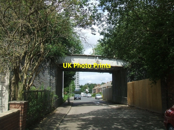 Photo 6"x4" Grove Street Railway Bridge Wolverhampton c2009