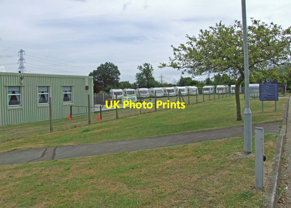 Photo 6"x4" Social club Tolworth c2009
