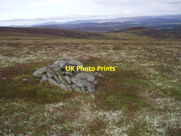Photo 6"x4" Summit cairn, Carn Loisgte Foregin c2009