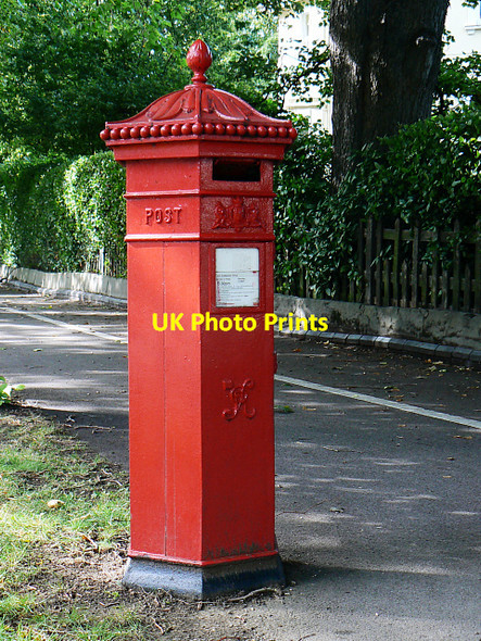 Photo 6"x4" Penfold pillar box, Lansdown Road, Cheltenham Cheltenham c2009