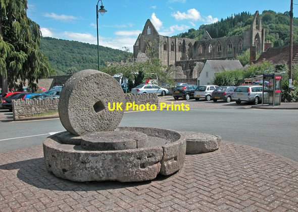 Photo 6"x4" Millstone and Abbey Chapel Hill\/SO5200 c2006