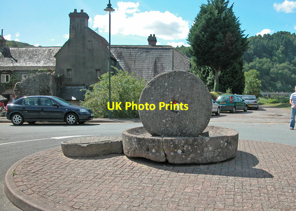 Photo 6"x4" Roundabout feature Chapel Hill\/SO5200 c2006