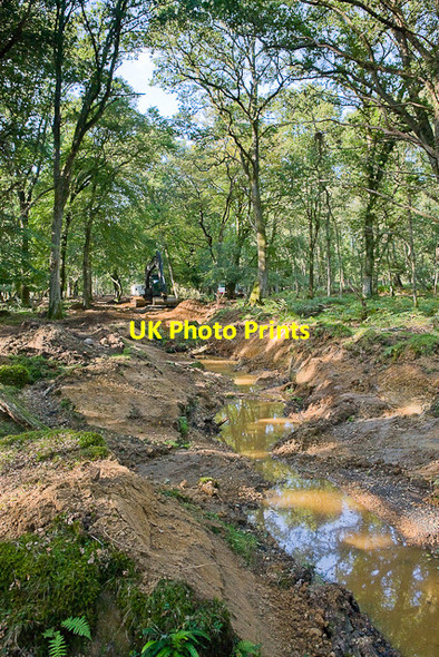 Photo 6"x4" Warwickslade cutting: filling it in Bank\/SU2807 c2009