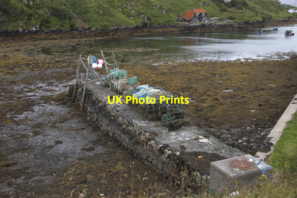 Photo 6"x4" Pier on Scalpay Carnach\/NG2297 c2009