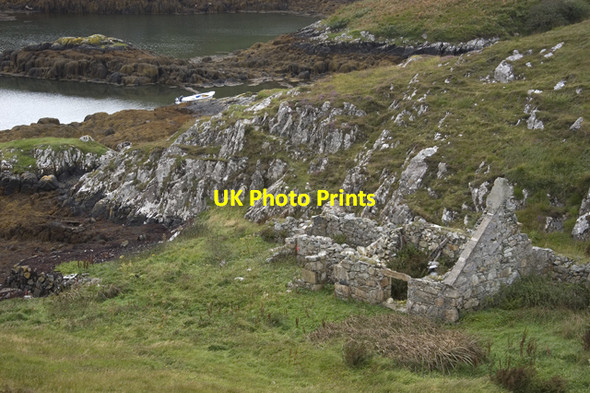 Photo 6"x4" Ruined house on Scalpay \u00c0ird Adhanais c2009