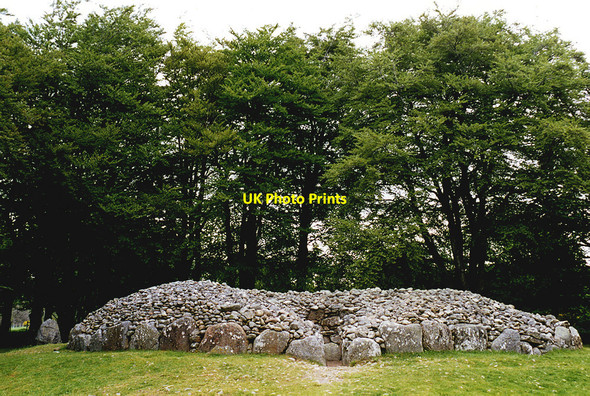 Photo 6"x4" North east cairn at  Balnauran (Clava) Cairns Leanach\/NH7544 c1995