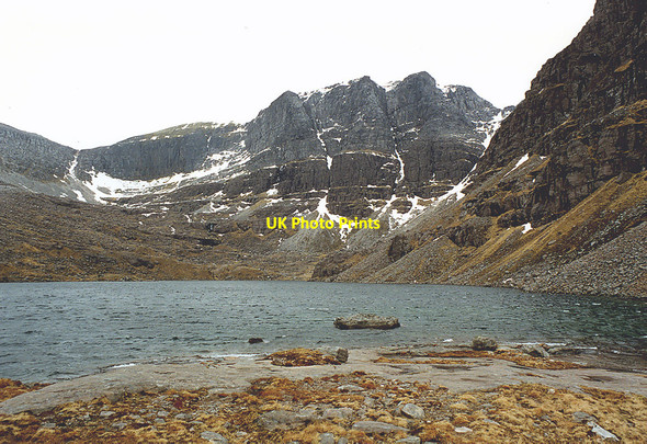 Photo 6"x4" Loch Coire Mhic Fhearchair Ruadh-stac M\u00f2r c1996