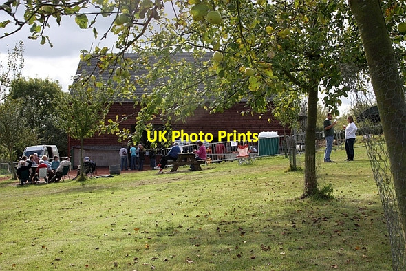 Photo 6"x4" Lyne Down, Big Apple open day Lyne Down c2009