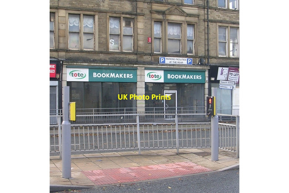 Photo 6"x4" Tote Bookmakers - Westgate Bradford\/SE1632 c2009