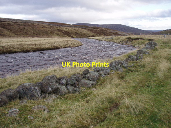 Photo 6"x4" River Gairn at Daldownie Black Hillock\/NJ2402 c2009