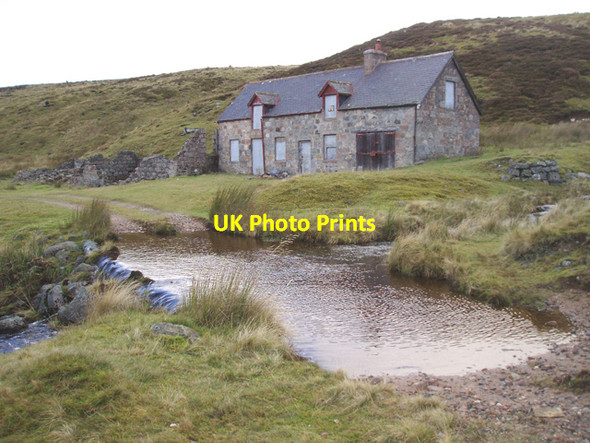 Photo 6"x4" Ford, Corndavon Burn Corndavon Lodge c2009