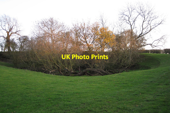 Photo 6"x4" Dried-up pond west of Bannerhill Farm Waste Green c2009
